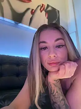 IsabellaEtthan online show from 02.28.25