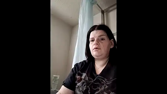 BeckiTooSweet online show from 10.16.25