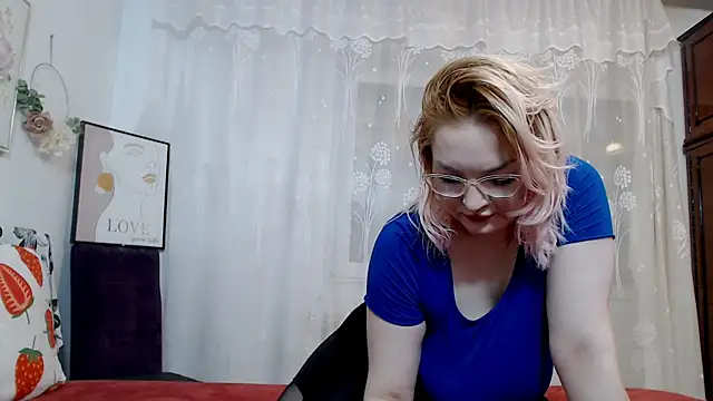 Catlady333 online show from 09.19.25