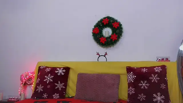 Catlady333 online show from 12.18.25