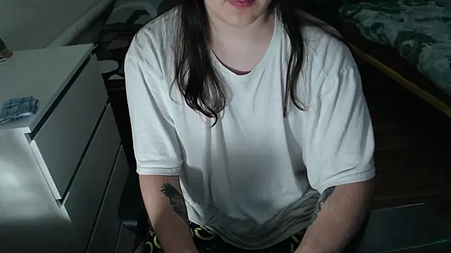 EvaMiron online show from 10.17.25