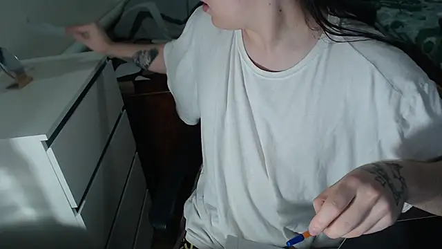 EvaMiron online show from 10.19.25