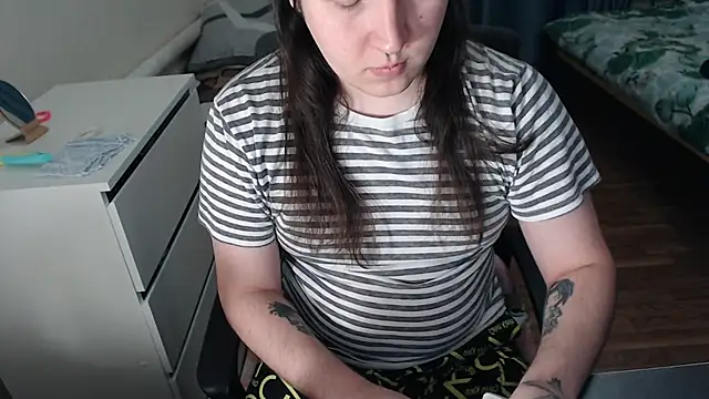 EvaMiron online show from 02.10.26