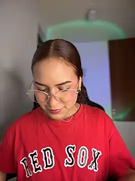 Snapshot of gretta_kler1 chatting on 02.22.25 gretta kler1 online show from 02.22.25