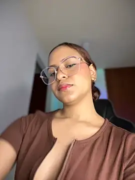 Snapshot of gretta_kler1 chatting on 02.27.25 gretta kler1 online show from 02.27.25
