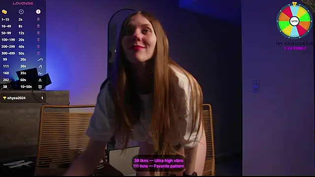 Snapshot of VunderSEX chatting on 10.02.25 VunderSEX online show from 10.02.25