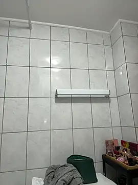 deliaroyal online show from 02.21.25