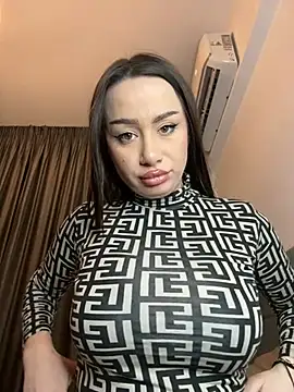 deliaroyal online show from 02.27.25