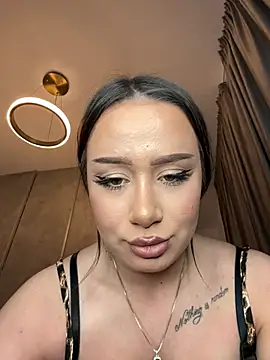 deliaroyal online show from 03.16.25