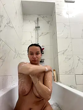 deliaroyal online show from 10.05.25