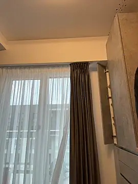 Snapshot of deliaroyal chatting on 12.02.25 deliaroyal online show from 12.02.25