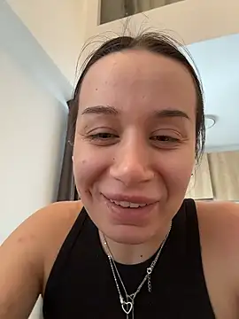 Snapshot of deliaroyal chatting on 01.19.26 deliaroyal online show from 01.19.26