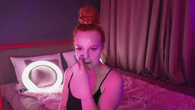 KristiRosee online show from 02.07.25