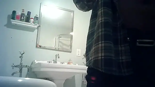 Snapshot of CaramelDipper chatting on 12.04.24 CaramelDipper online show from 12.04.24