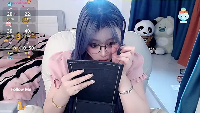 Snapshot of Sweet-18wanwan chatting on 01.10.25 Sweet-18wanwan online show from 01.10.25