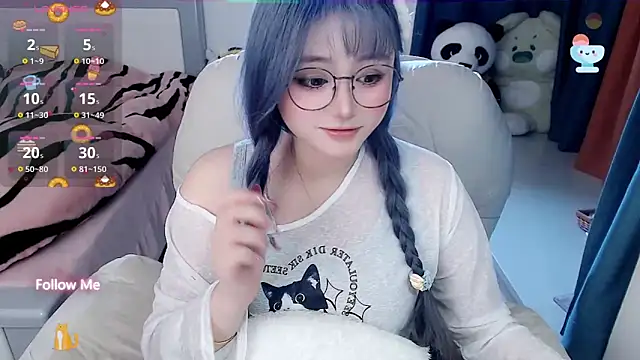 Snapshot of Sweet-18wanwan chatting on 01.13.25 Sweet-18wanwan online show from 01.13.25