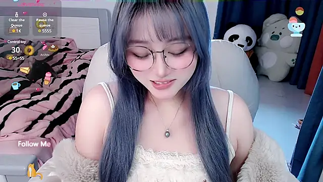 Snapshot of Sweet-18wanwan chatting on 01.18.25 Sweet-18wanwan online show from 01.18.25