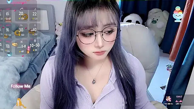 Snapshot of Sweet-18wanwan chatting on 02.18.25 Sweet-18wanwan online show from 02.18.25