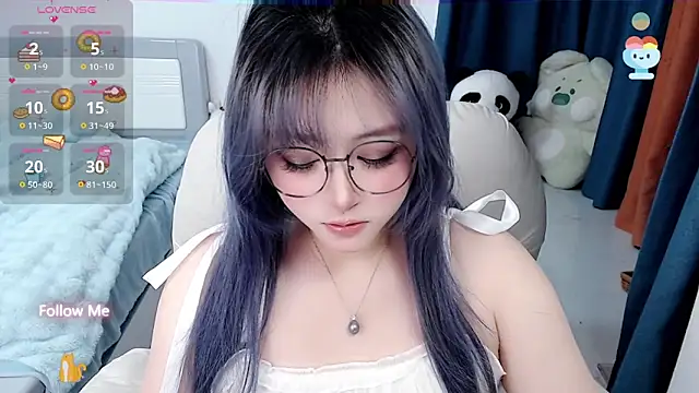 Snapshot of Sweet-18wanwan chatting on 02.21.25 Sweet-18wanwan online show from 02.21.25