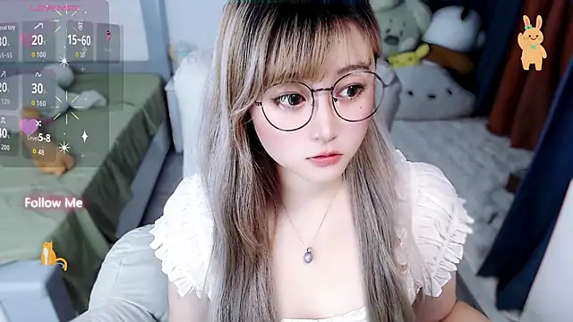 Snapshot of Sweet-18wanwan chatting on 10.17.25 Sweet-18wanwan online show from 10.17.25