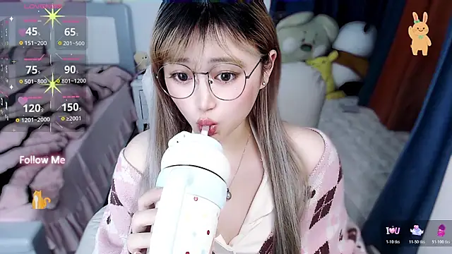 Snapshot of Sweet-18wanwan chatting on 10.26.25 Sweet-18wanwan online show from 10.26.25