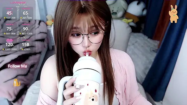 Snapshot of Sweet-18wanwan chatting on 12.01.25 Sweet-18wanwan online show from 12.01.25