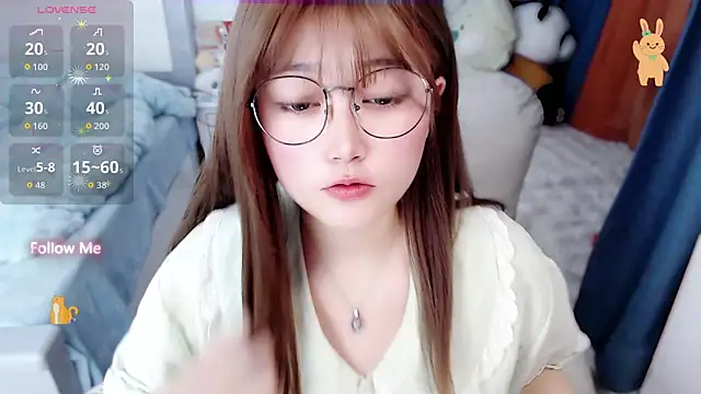 Snapshot of Sweet-18wanwan chatting on 12.22.25 Sweet-18wanwan online show from 12.22.25