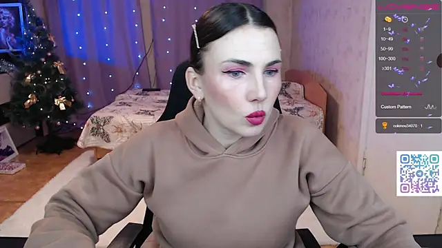 Daniela Cooperr online show from 01.10.26