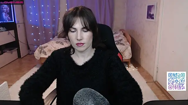Snapshot of Daniela_Cooperr chatting on 04.01.26 Daniela Cooperr online show from 04.01.26