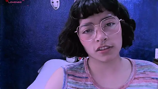 NinaYellow online show from 12.02.24