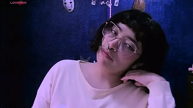 NinaYellow online show from 12.19.24