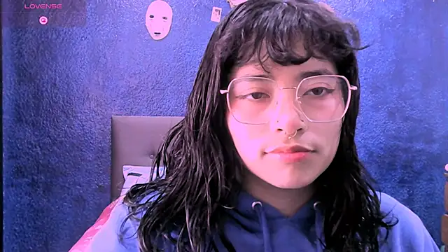 NinaYellow online show from 09.11.25