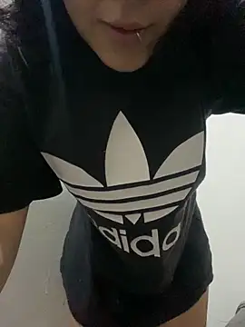 florchu7 online show from 12.05.25