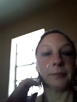 Snapshot of Everlyrose27 chatting on 02.28.26 Everlyrose27 online show from 02.28.26