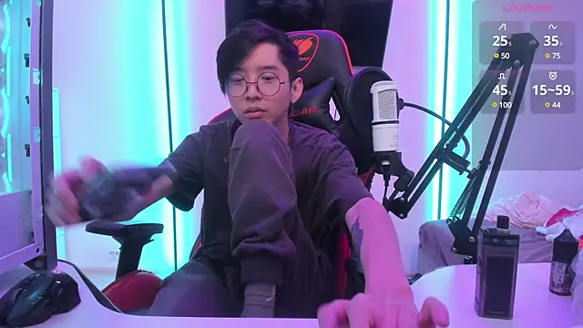 wexlee7 online show from 12.02.24