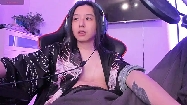 wexlee7 online show from 11.04.25