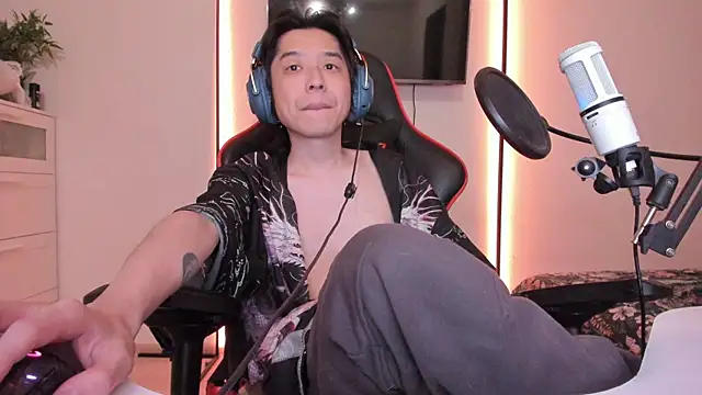 wexlee7 online show from 11.30.25