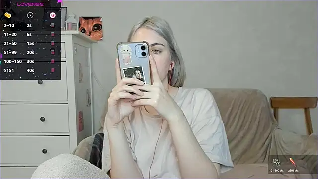 Snapshot of pawpaws chatting on 03.08.26 pawpaws online show from 03.08.26