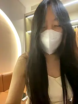 Snapshot of MEOW_MEO chatting on 12.18.25 MEOW MEO online show from 12.18.25