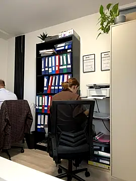 Snapshot of Hii_Lolla chatting on 10.15.25 Hii Lolla online show from 10.15.25