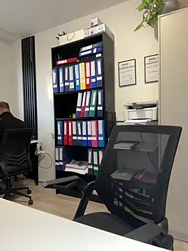 Snapshot of Hii_Lolla chatting on 11.19.25 Hii Lolla online show from 11.19.25