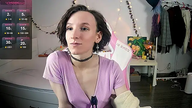 Snapshot of Violet_Veliya chatting on 11.09.25 Violet Veliya online show from 11.09.25