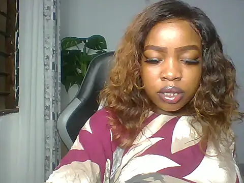 Snapshot of rosey_cheeks chatting on 02.14.26 rosey cheeks online show from 02.14.26