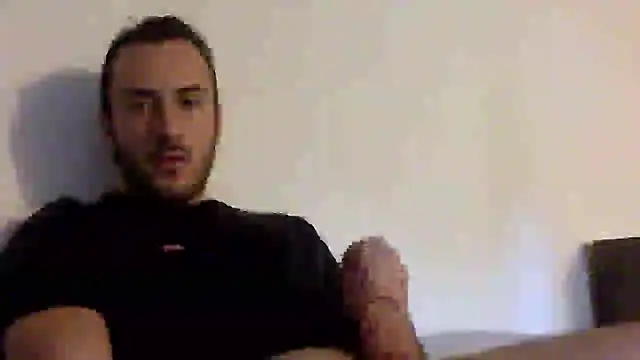 Snapshot of mainnrd chatting on 12.13.24 mainnrd online show from 12.13.24