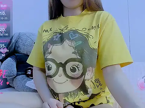 Snapshot of Linh_diudang chatting on 07.26.26 Linh diudang online show from 07.26.26