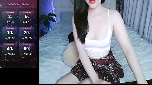 Snapshot of _Viviann_ chatting on 12.09.24  Viviann  online show from 12.09.24