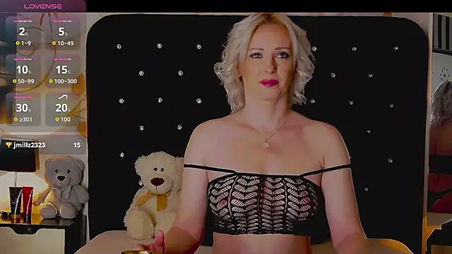 Snapshot of OliviaShaw23 chatting on 02.10.26 OliviaShaw23 online show from 02.10.26