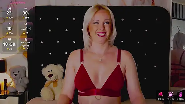 Snapshot of OliviaShaw23 chatting on 03.06.26 OliviaShaw23 online show from 03.06.26