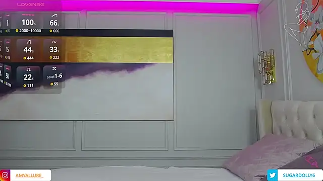 Snapshot of AmyAzureee chatting on 09.10.25 AmyAzureee online show from 09.10.25