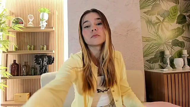 Lezy  online show from 11.28.25